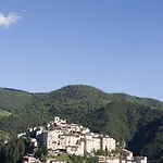 Borgo San Valentino Apart-hotel Arrone