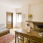Borgo San Valentino Apart-hotel 4*