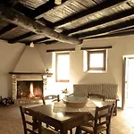 Borgo San Valentino 4*