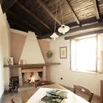 Borgo San Valentino Apart-hotel 4*