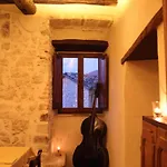 Apart-hotel Borgo San Valentino Arrone