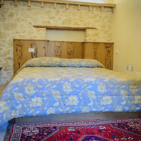 Borgo San Valentino Aparthotel Arrone