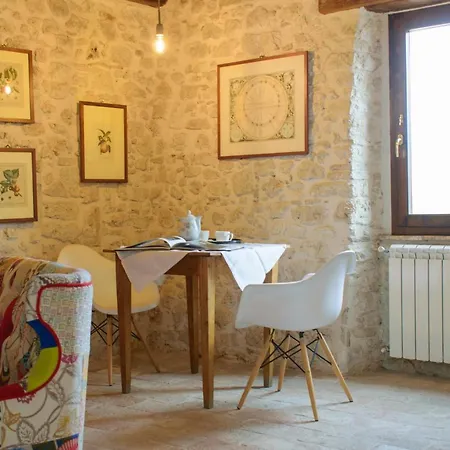 Aparthotel Borgo San Valentino