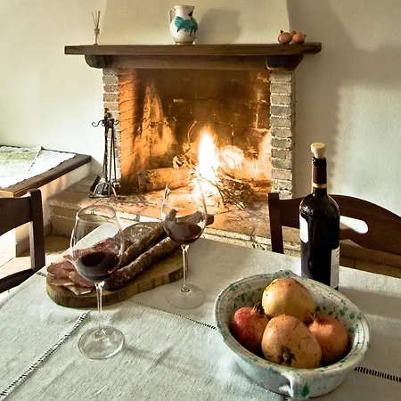 Aparthotel Borgo San Valentino Arrone