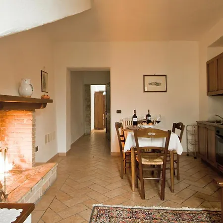 Borgo San Valentino Aparthotel