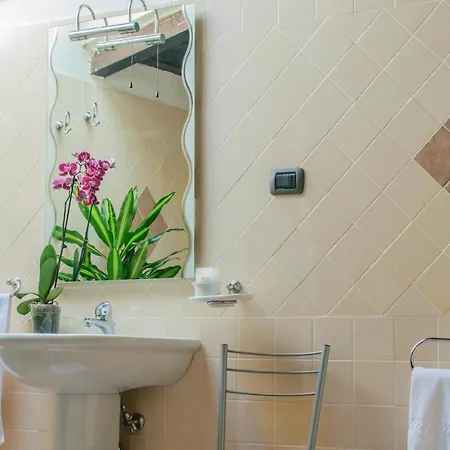 Borgo San Valentino 4* Arrone