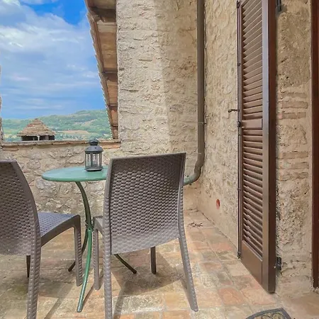 Borgo San Valentino * Arrone