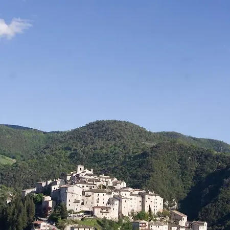 Borgo San Valentino Aparthotel Arrone