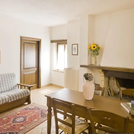 Borgo San Valentino Aparthotel 4*
