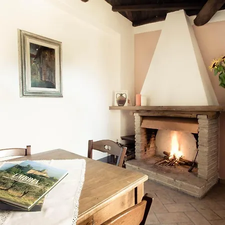Borgo San Valentino Aparthotel 4*