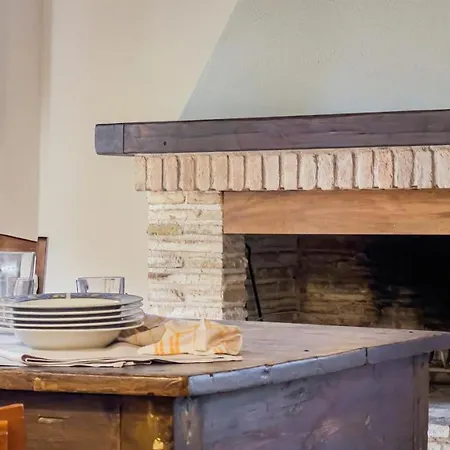 Borgo San Valentino Aparthotel Arrone