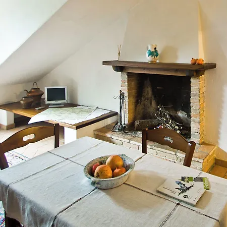 Aparthotel Borgo San Valentino