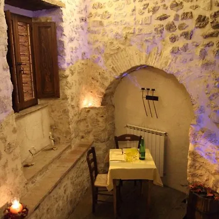 Aparthotel Borgo San Valentino 4*