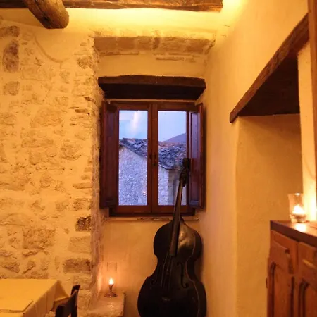 Aparthotel Borgo San Valentino Arrone