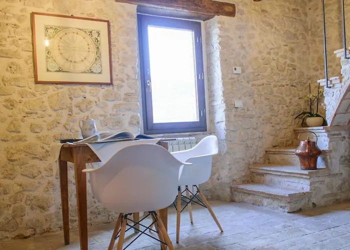 Borgo San Valentino 4* Arrone