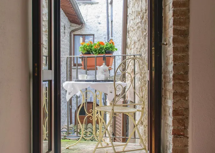 Borgo San Valentino 4* Arrone