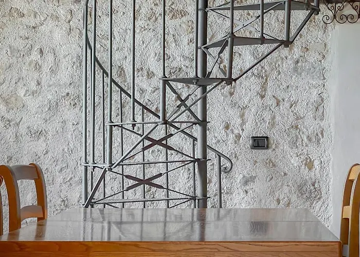 Borgo San Valentino 4*