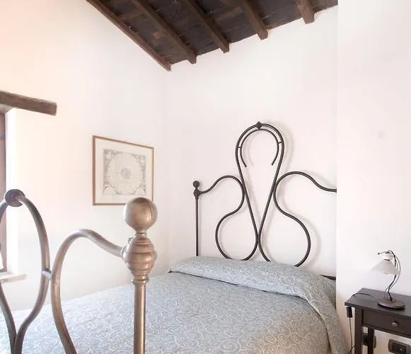 Borgo San Valentino شقة فندقية 4*